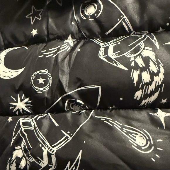 Onekid Black and White Space Puffer Jacket with Stand-Up Collar - Picture 4 of 6